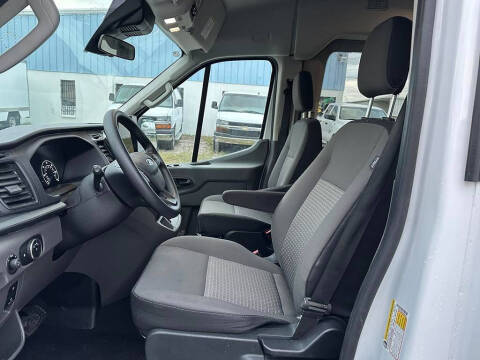 2025 Ford Transit 350 XLT