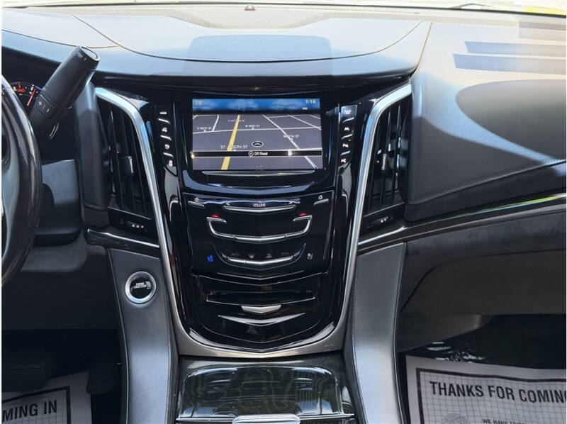 2019 Cadillac Escalade Platinum