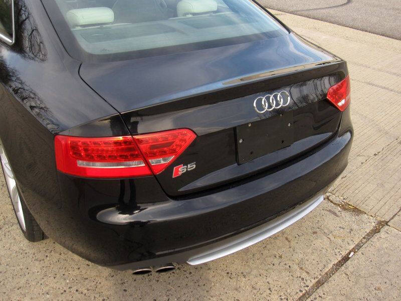 2011 Audi S5 4.2 quattro Prestige