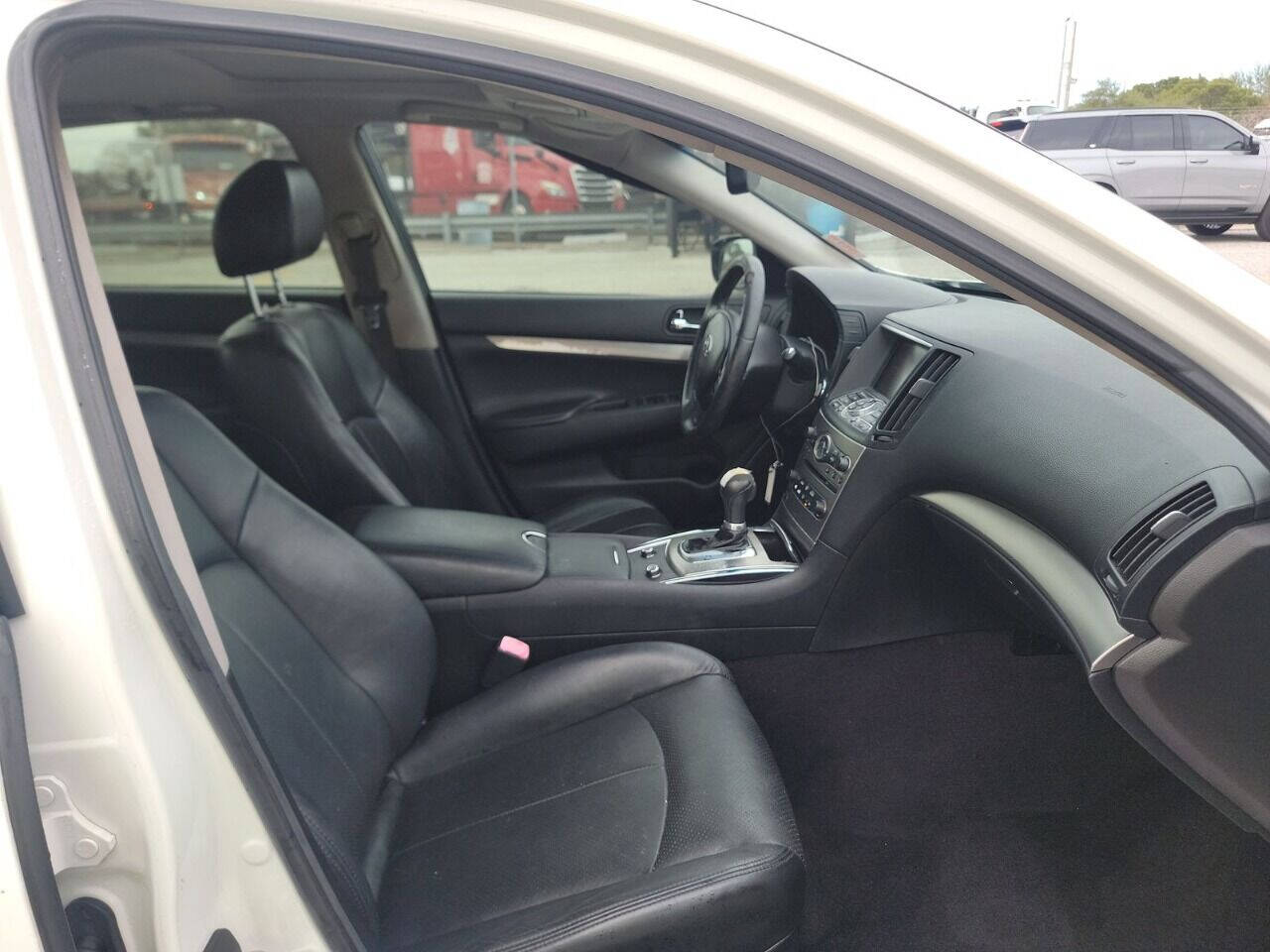 2015 INFINITI Q40 Sedan - $5,995