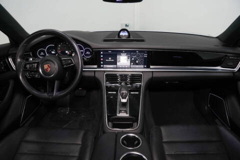 2022 Porsche Panamera Platinum Edition