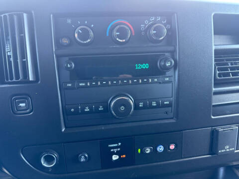 2023 GMC Savana 2500