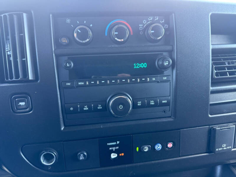 2023 GMC Savana 2500