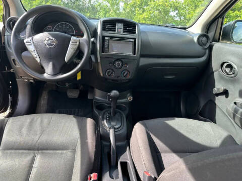 2017 Nissan Versa 1.6 S