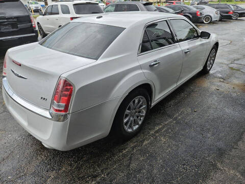 2012 Chrysler 300 Limited
