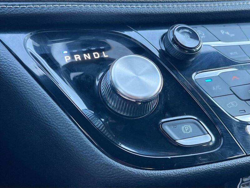 2023 Chrysler Pacifica Touring