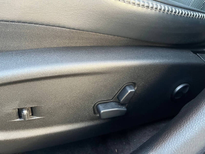 2014 Chrysler 300 C John Varvatos Limited Edition