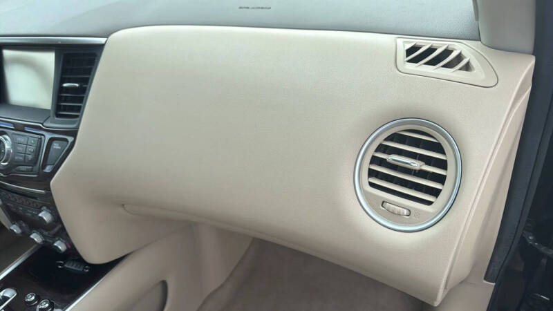 2014 Nissan Pathfinder Platinum