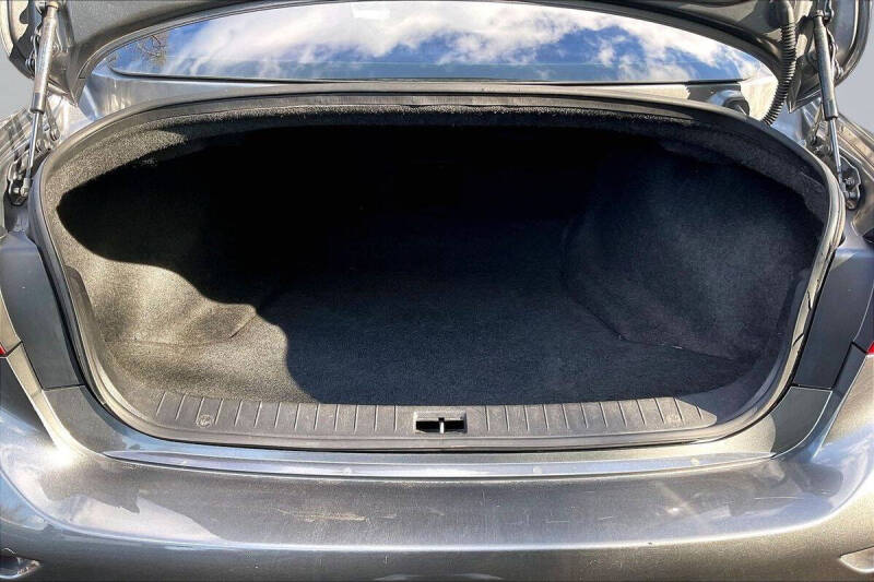 2015 Infiniti Q50