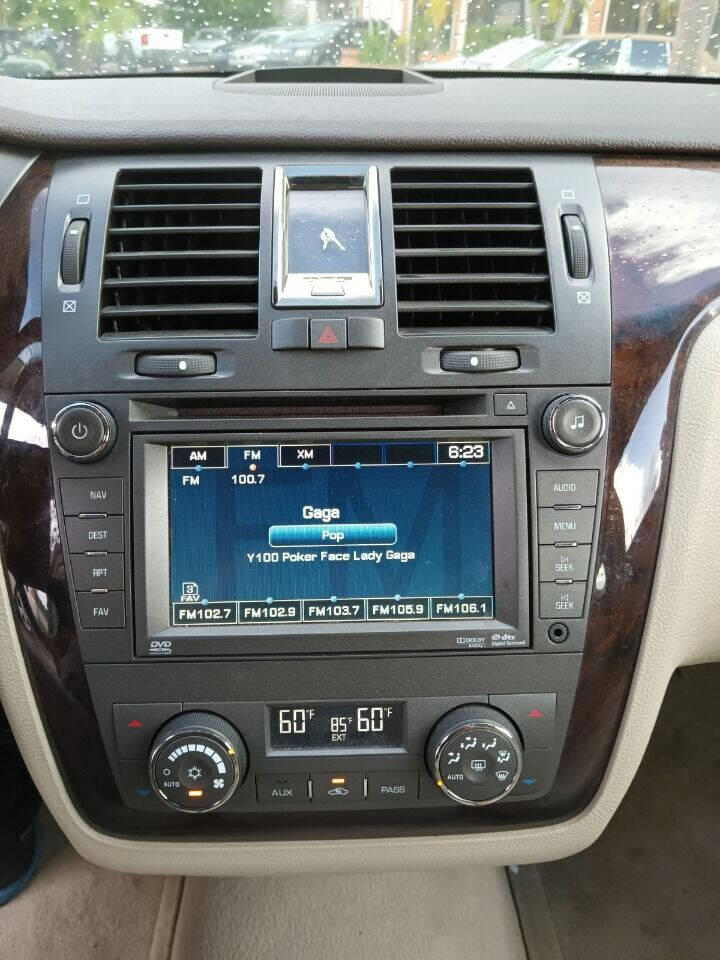 2011 Cadillac DTS Sedan - $7,950
