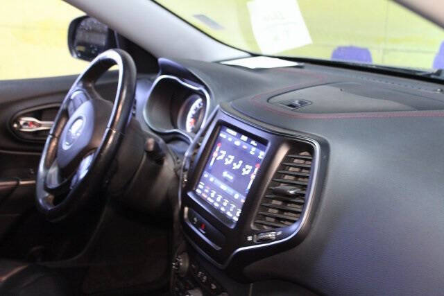 2020 Jeep Cherokee Trailhawk