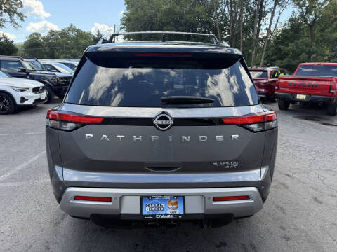 2022 Nissan Pathfinder Platinum
