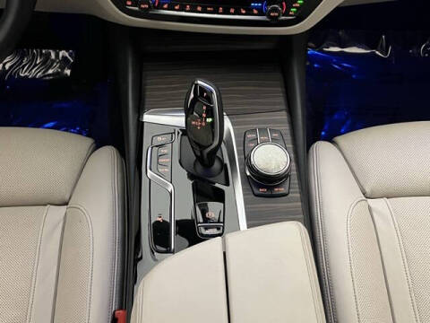 2022 BMW 5 Series 530i