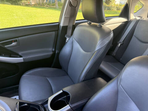 2012 Toyota Prius Two