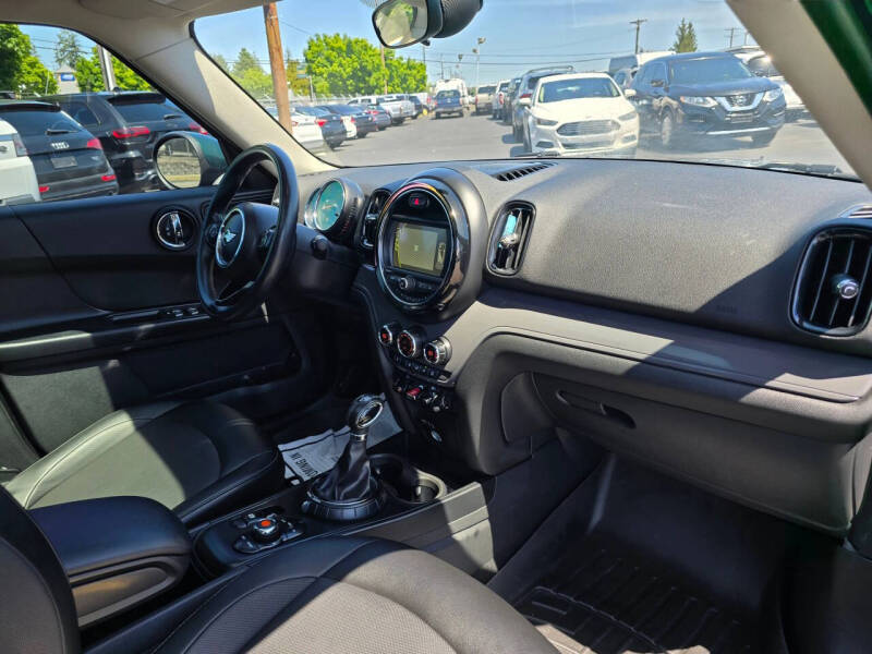 2017 MINI Countryman Cooper
