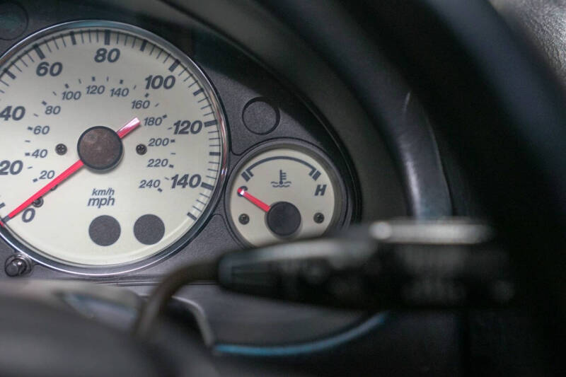 2002 Mazda MX-5 Miata LS