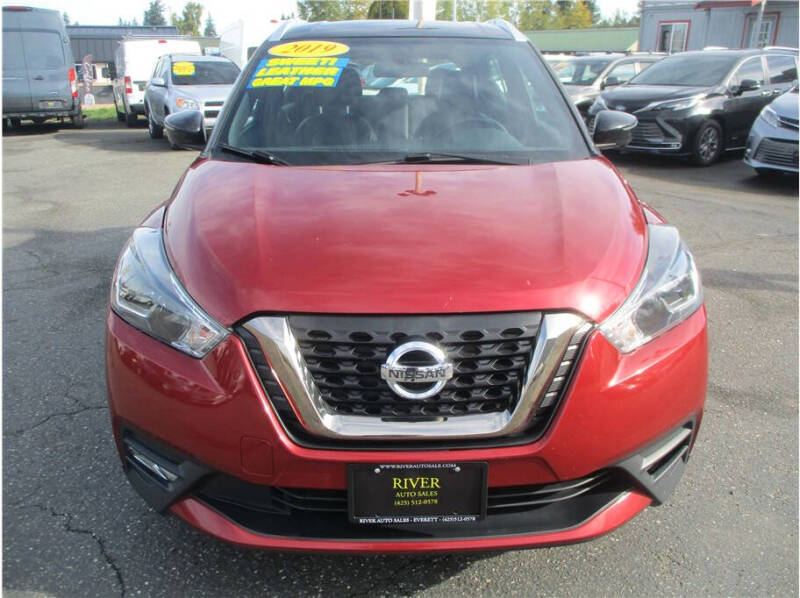 2019 Nissan Kicks SR