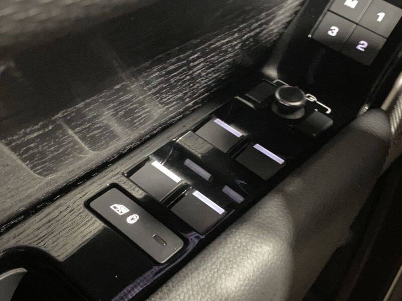 2021 Land Rover Range Rover Velar P340 R-Dynamic S