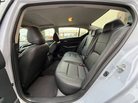 2025 Nissan Altima 2.5 SR