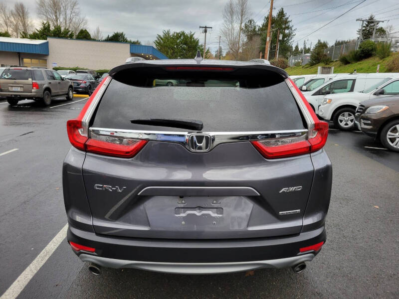 2018 Honda CR-V Touring photo 6