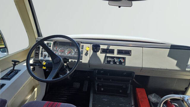 2002 Freightliner FS65 Chassis