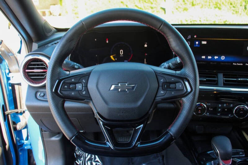 2024 Chevrolet Trax RS