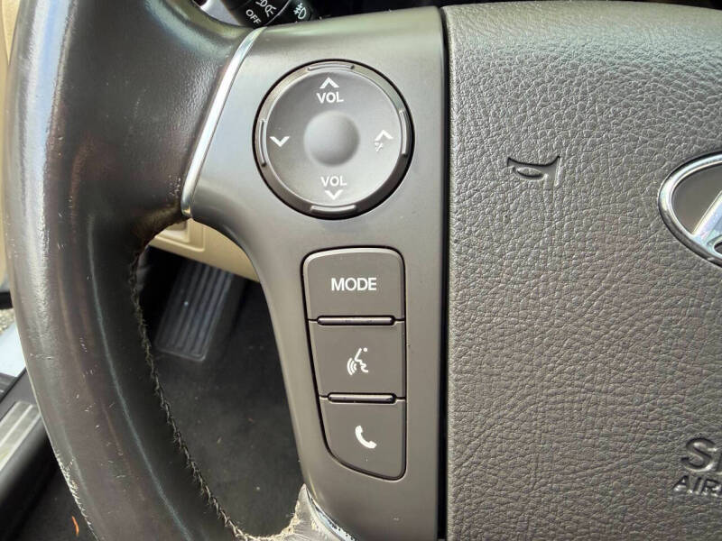 2012 Hyundai Genesis 4.6L V8