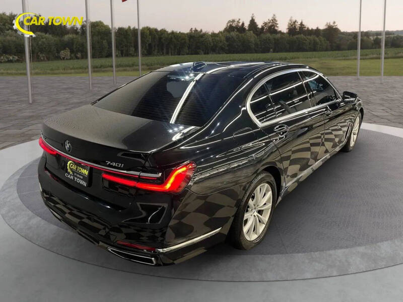 2021 BMW 7 Series 740i xDrive