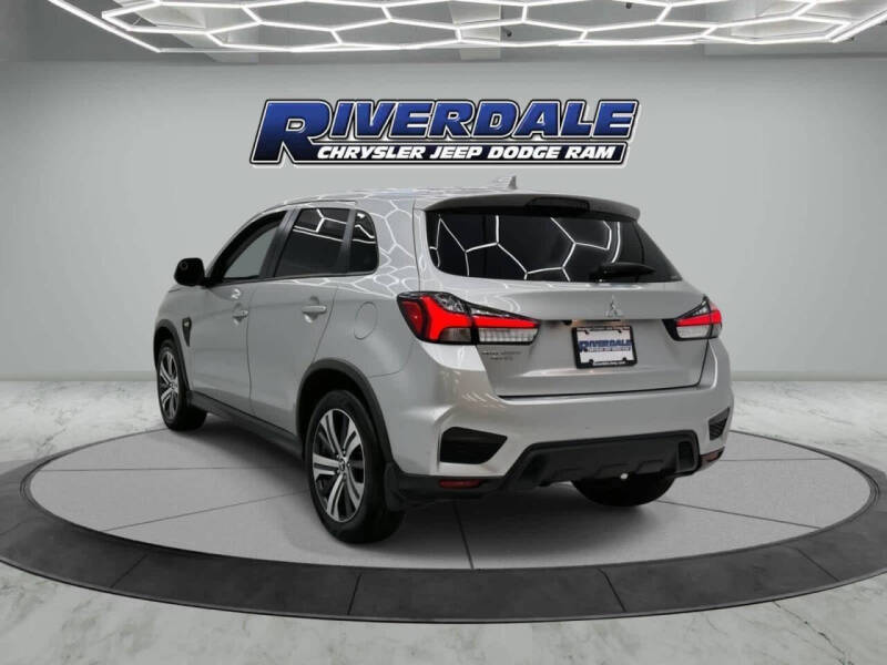 2024 Mitsubishi Outlander Sport ES