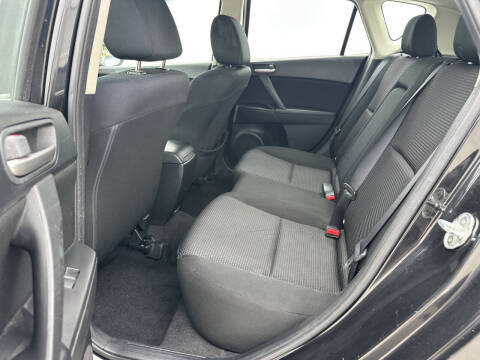 2013 Mazda MAZDA3 i Touring