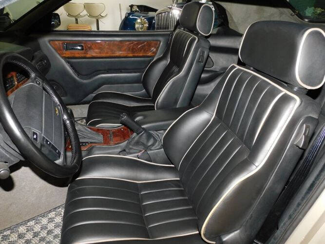 1994 Aston Martin Valante