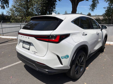 2025 Lexus NX 450h+