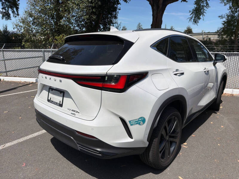 2025 Lexus NX 450h+