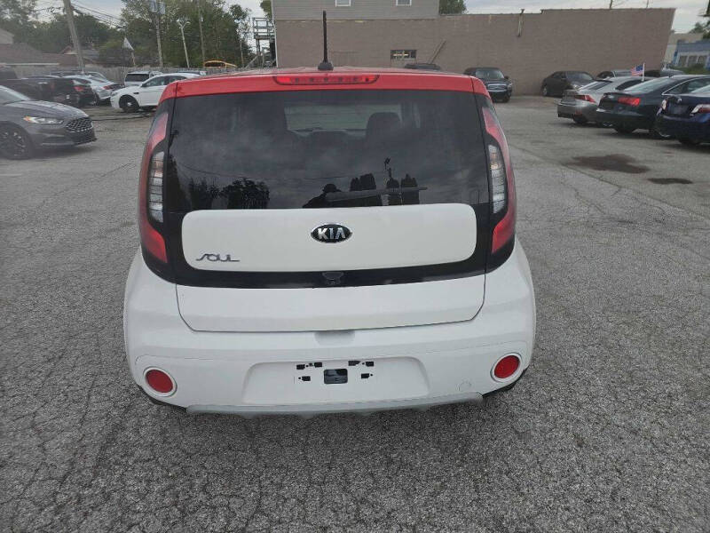 2019 Kia Soul +