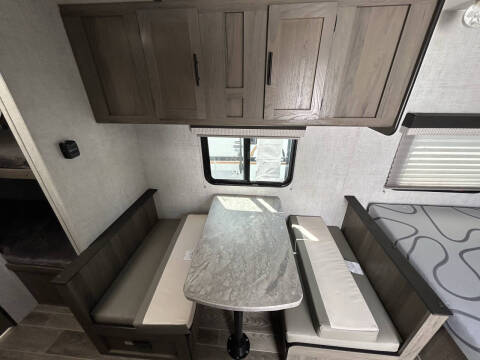 2021 Gulfstream ENLIGHTEN