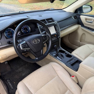 2015 Toyota Camry Hybrid XLE