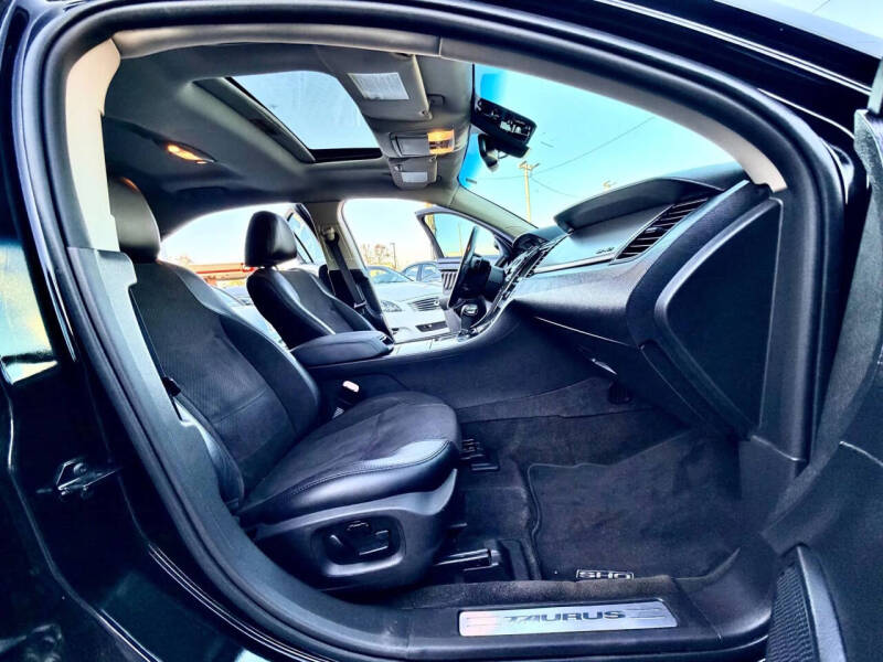 2012 Ford Taurus SHO