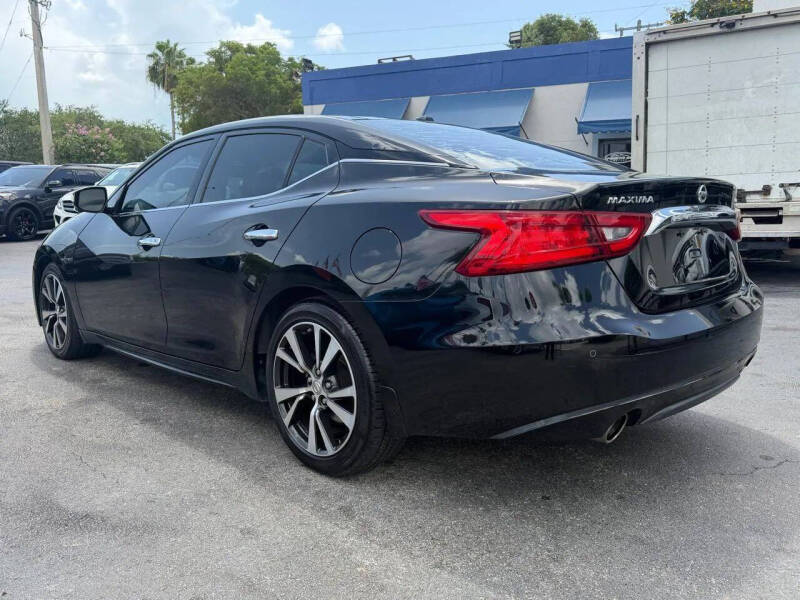 2017 Nissan Maxima Platinum