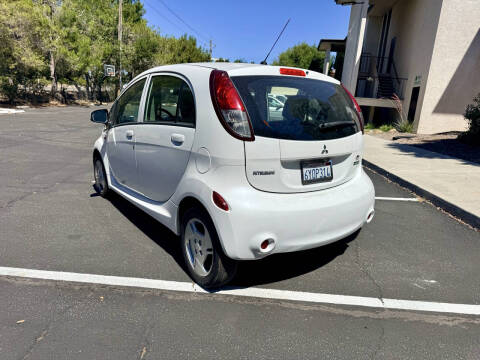 2012 Mitsubishi i-MiEV ES