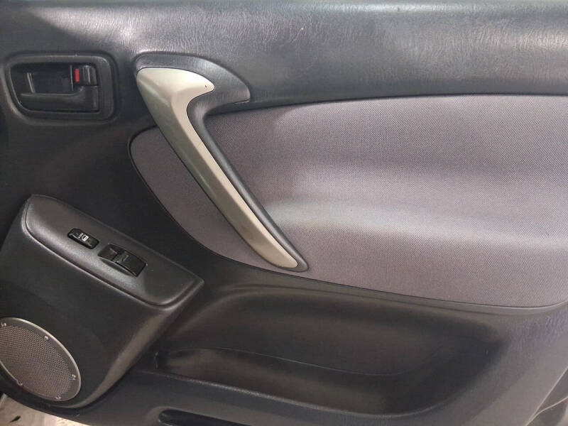 2005 Toyota RAV4