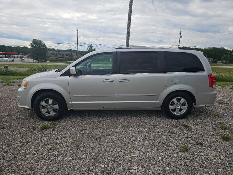 2011 Dodge Grand Caravan for sale at Iron Works Auto Sales in Hubbard OH