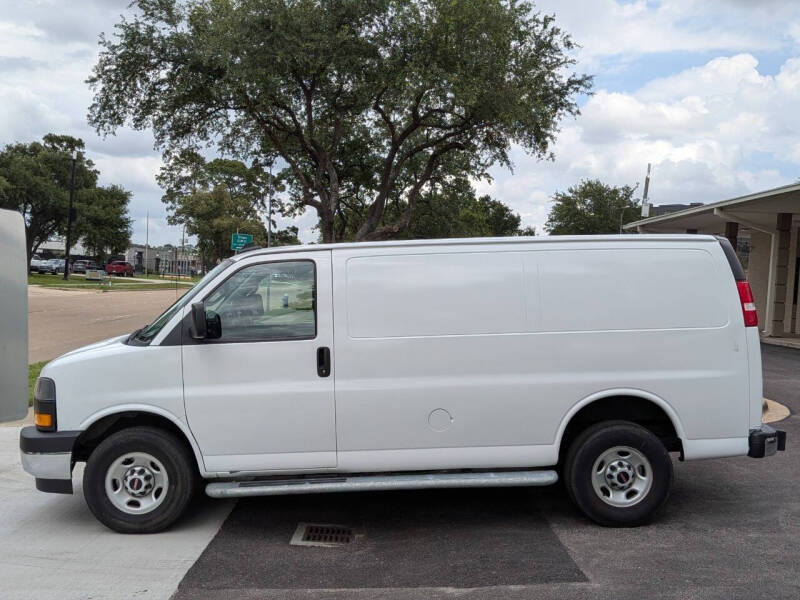 2024 GMC Savana 2500
