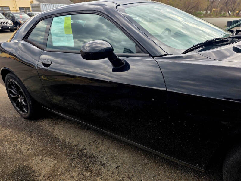 2013 Dodge Challenger SXT