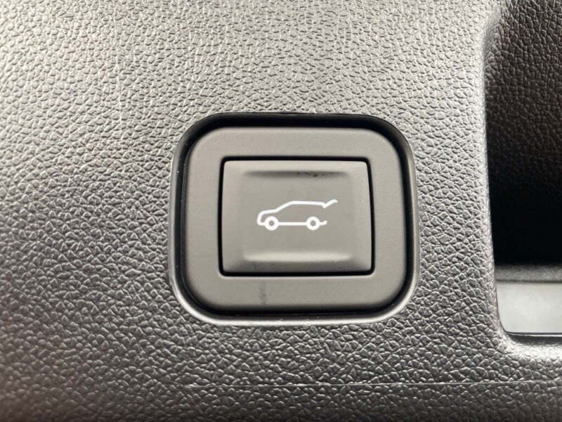 2026 Chevrolet Equinox EV LT 2