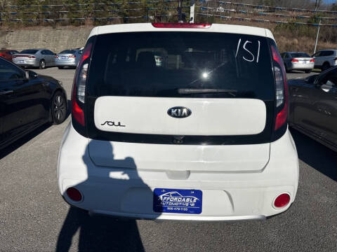2017 Kia Soul +