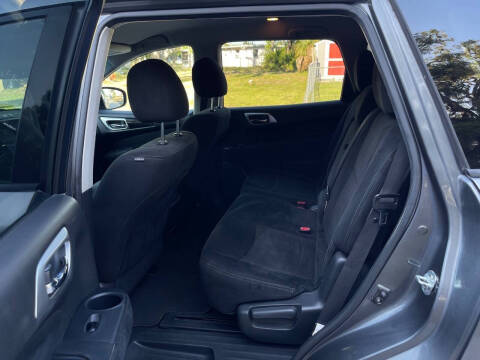 2015 Nissan Pathfinder S