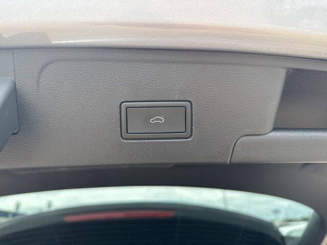 2025 Volkswagen Atlas Cross Sport SEL Premium R-Line 4Motion