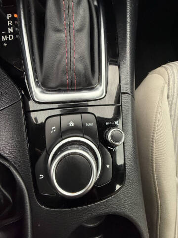 2015 Mazda MAZDA3 i Touring