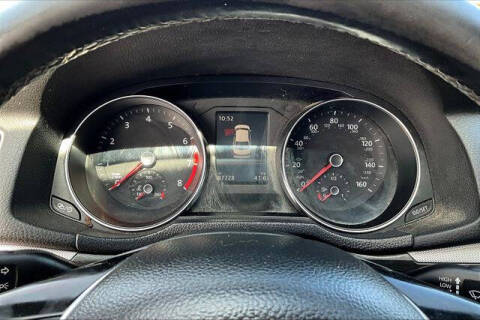 2017 Volkswagen Passat 1.8T SE