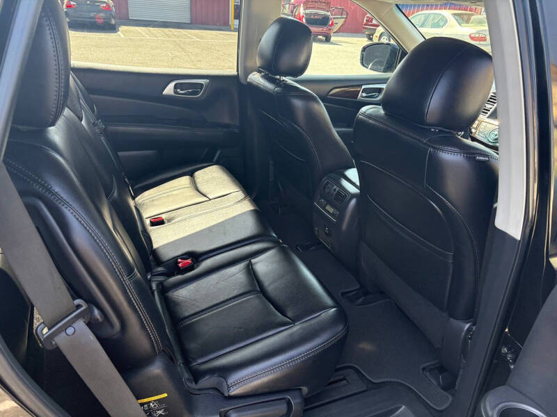 2015 Nissan Pathfinder SL